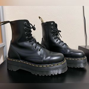 Dr. Martens, platform boots